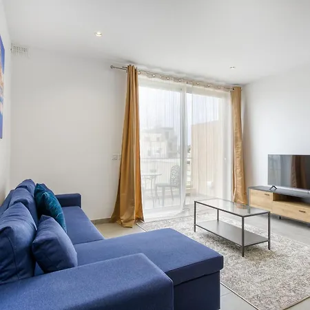 Beautiful Fully Equipped With Private Terrace By 360 Estates Apartman