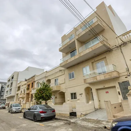 Beautiful Fully Equipped With Private Terrace By 360 Estates *