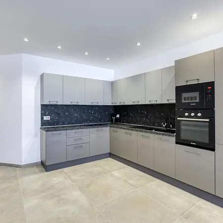 Beautiful Fully Equipped With Private Terrace By 360 Estates شقة