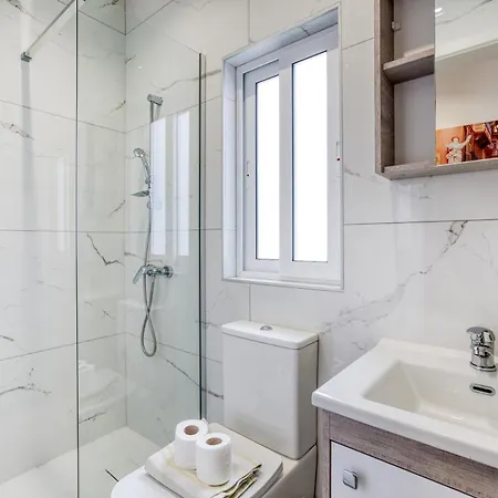 Beautiful Fully Equipped With Private Terrace By 360 Estates